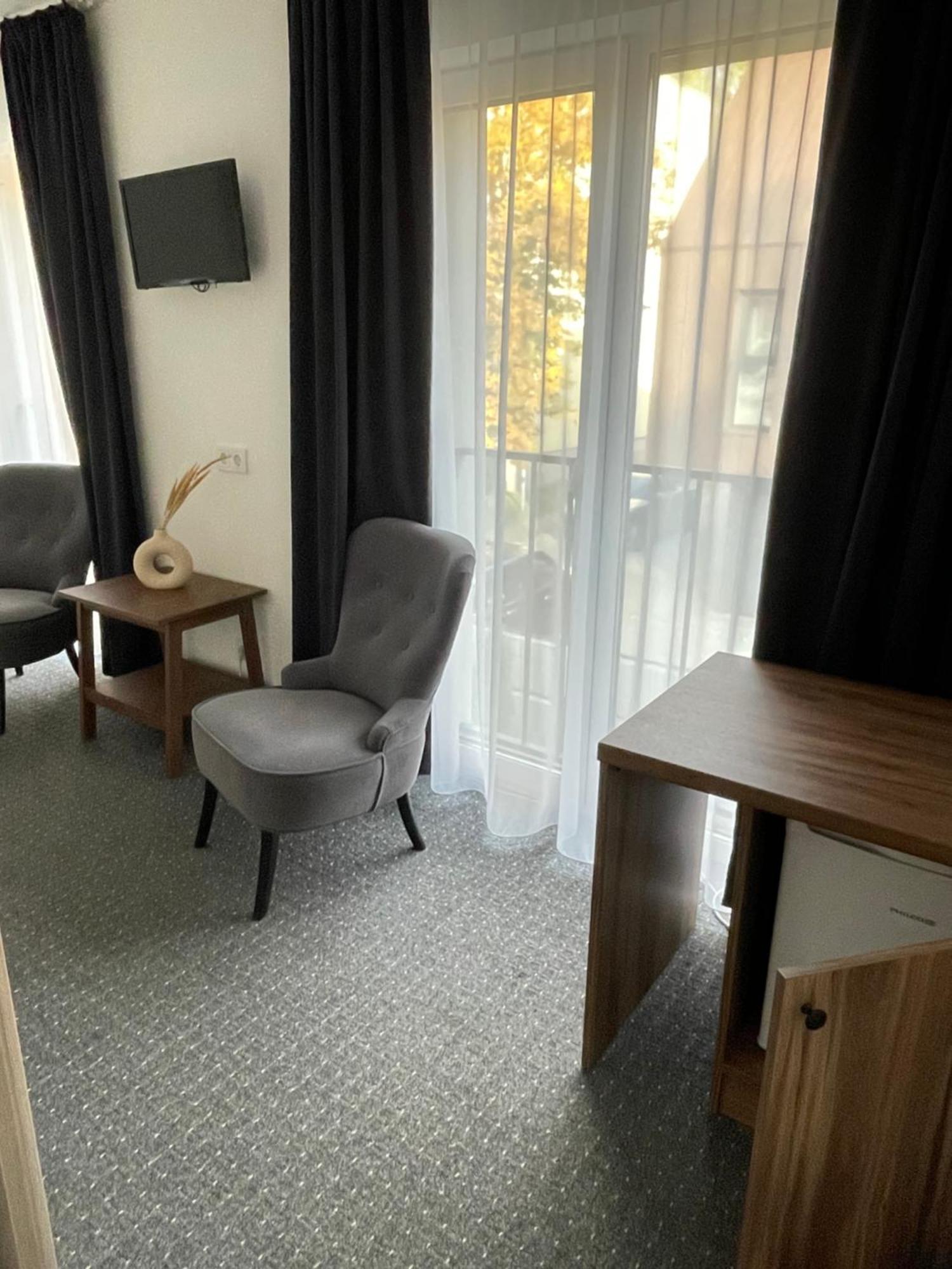 Izabeles Apartamentai パランガ エクステリア 写真