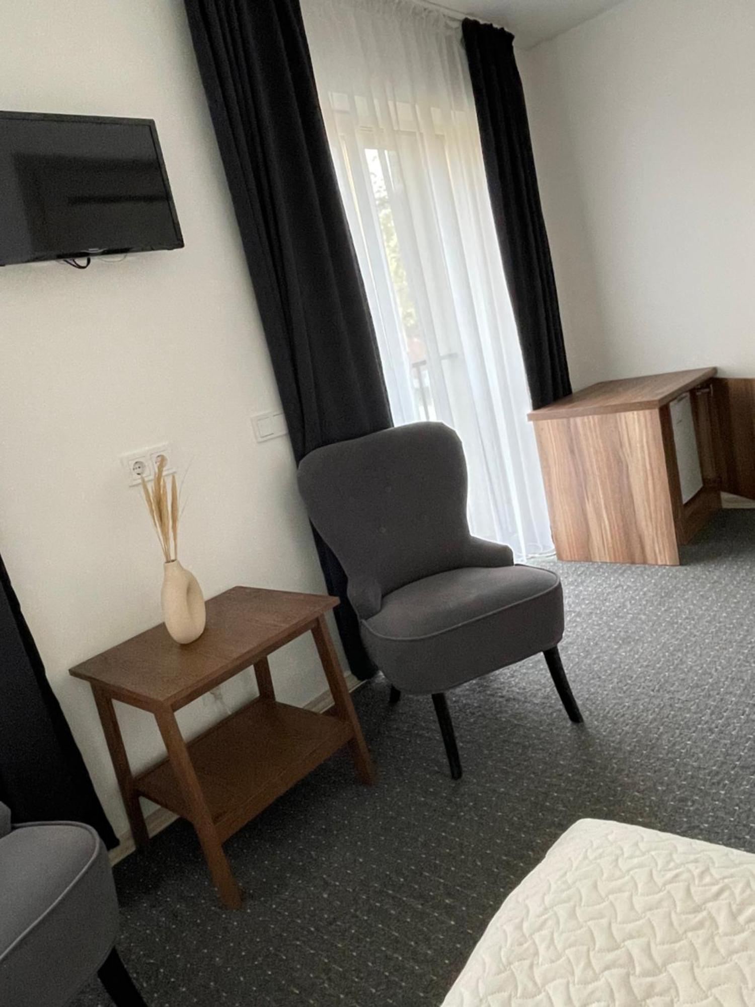 Izabeles Apartamentai パランガ エクステリア 写真