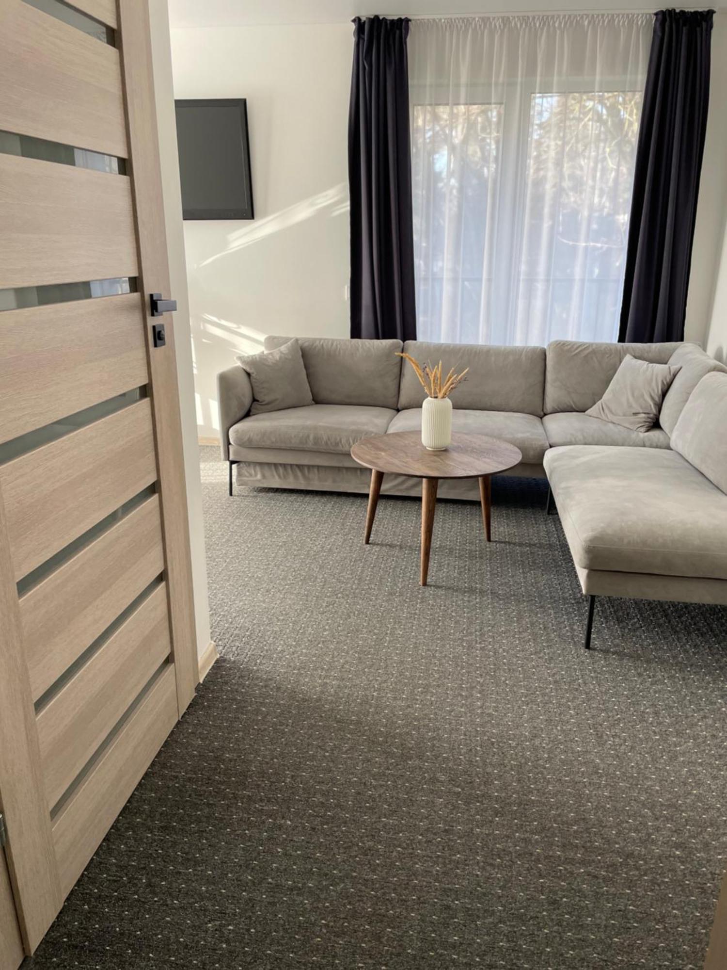 Izabeles Apartamentai パランガ エクステリア 写真