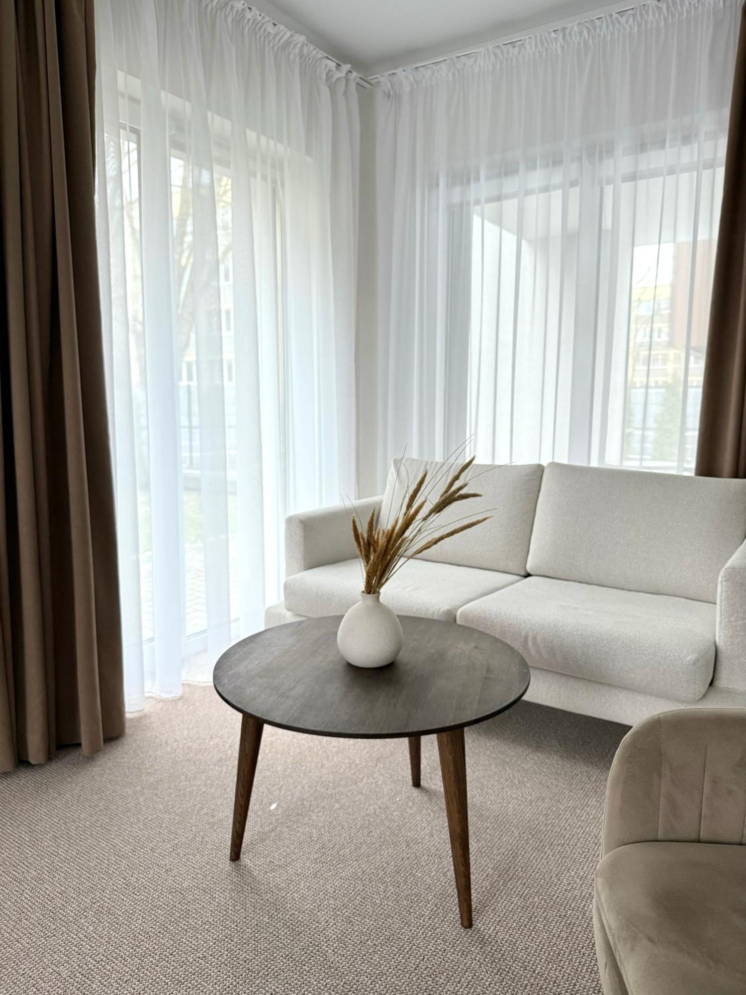 Izabeles Apartamentai パランガ エクステリア 写真