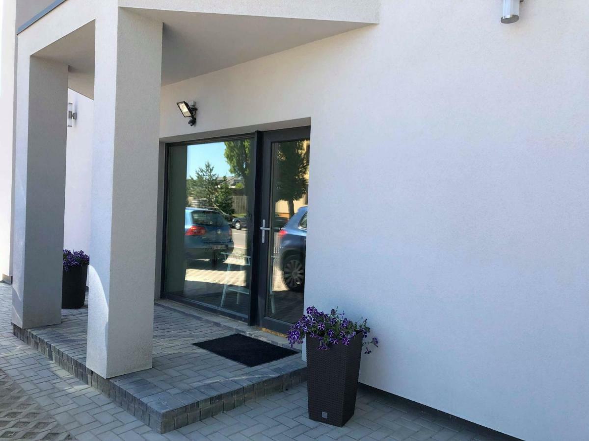 Izabeles Apartamentai パランガ エクステリア 写真